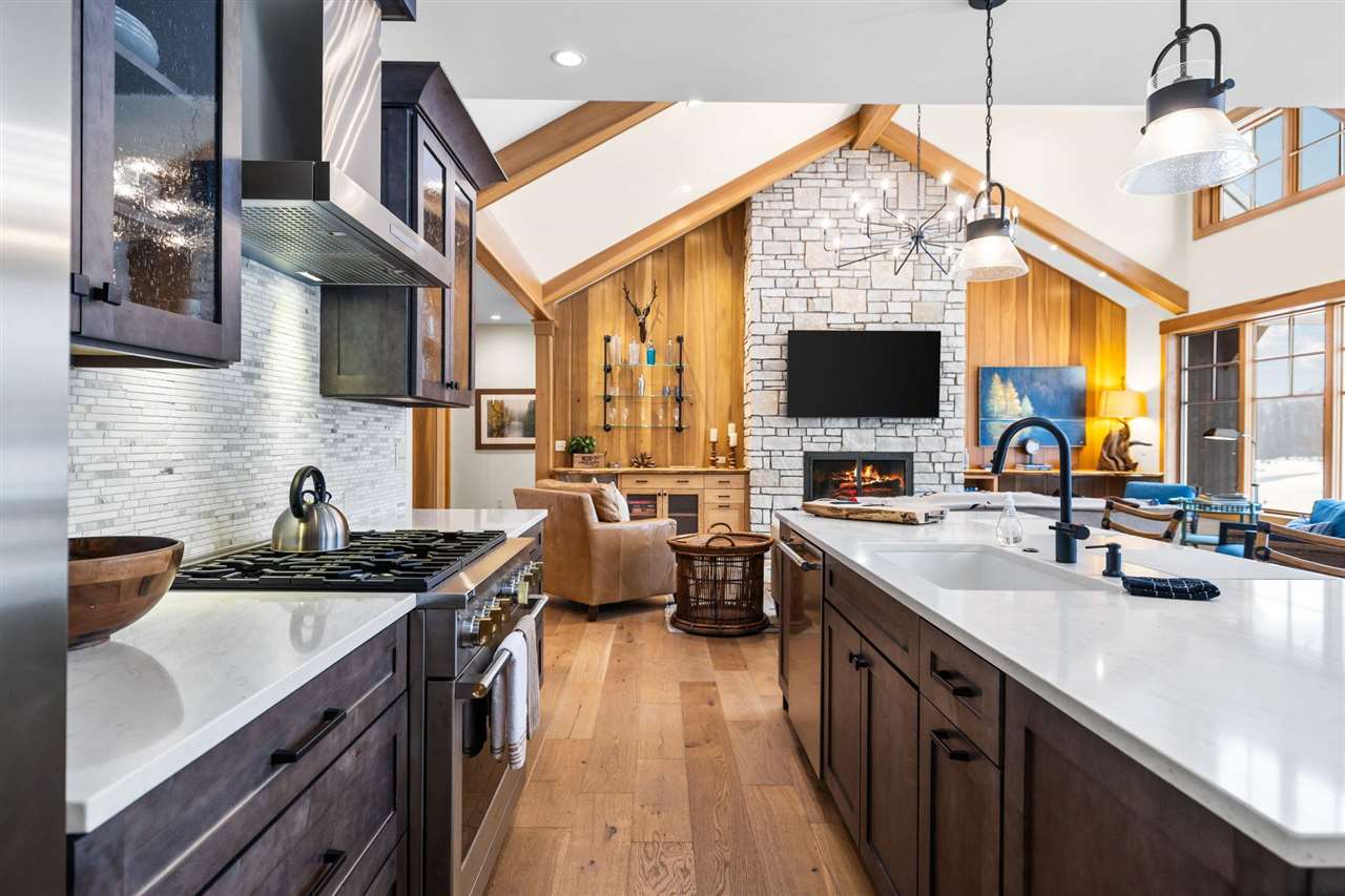 2548 Highlander Drive Harbor Springs MI 49740