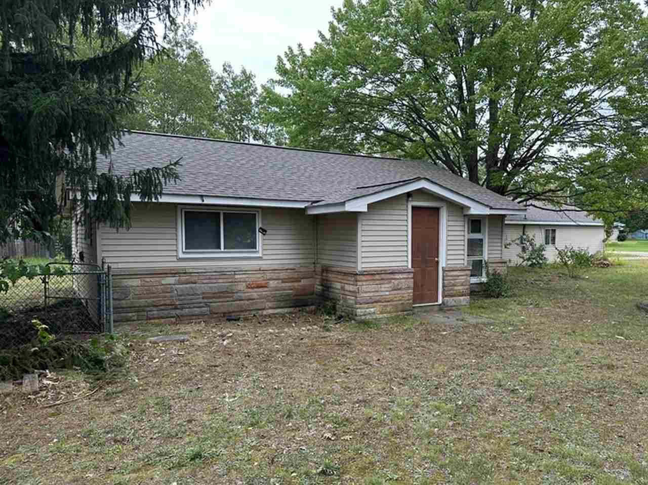 606 George Street Kalkaska MI 49646