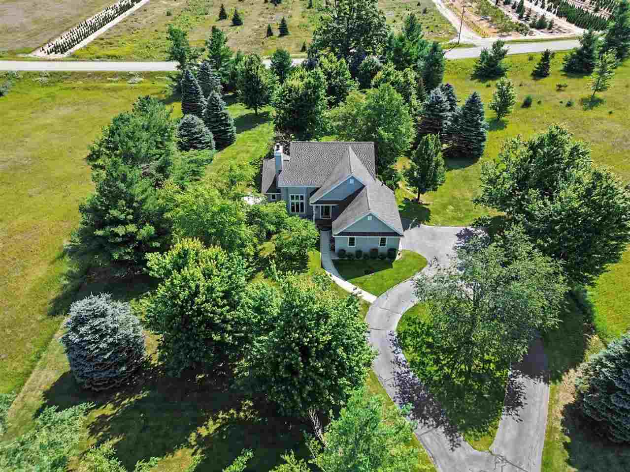 6807 Hillside Drive Harbor Springs MI 49740