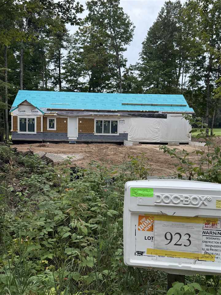 923 Aronimink Drive Harbor Springs MI 49740