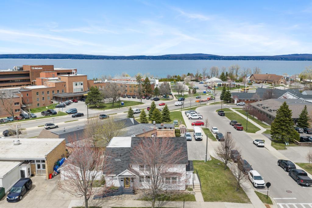 602 Jackson Street Petoskey MI 49770