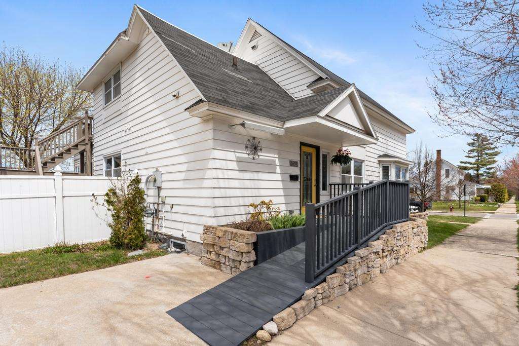 602 Jackson Street Petoskey MI 49770