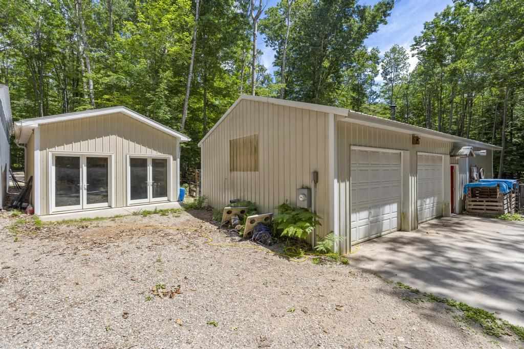 3135 & 3119 Depew Road Petoskey MI 49770