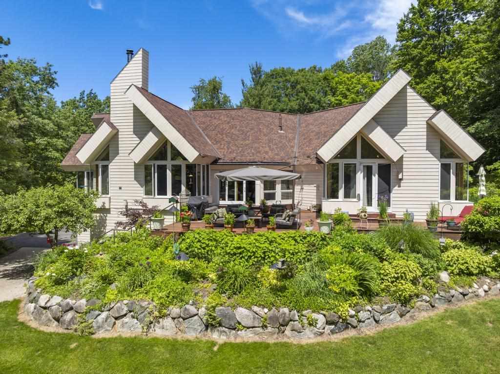 3135 & 3119 Depew Road Petoskey MI 49770