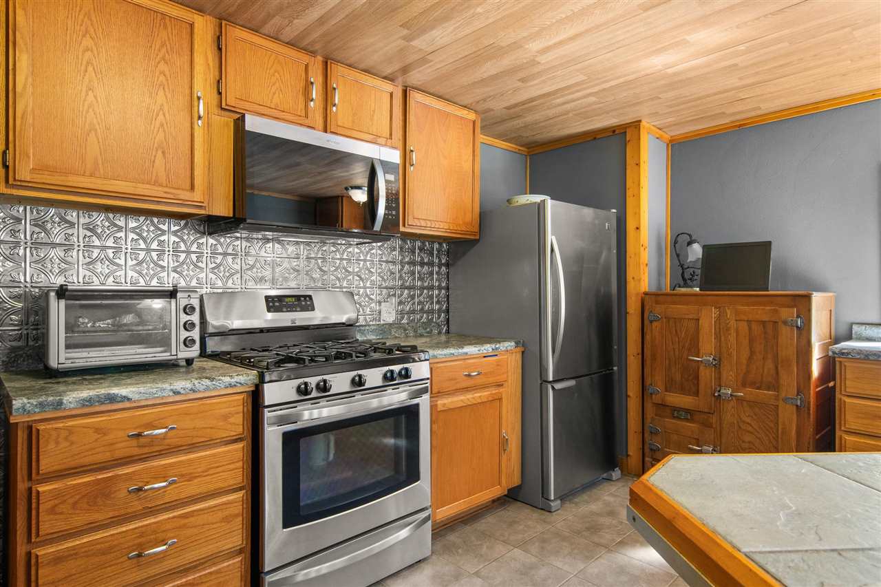 10262 Burgess Road Charlevoix MI 49720-9015