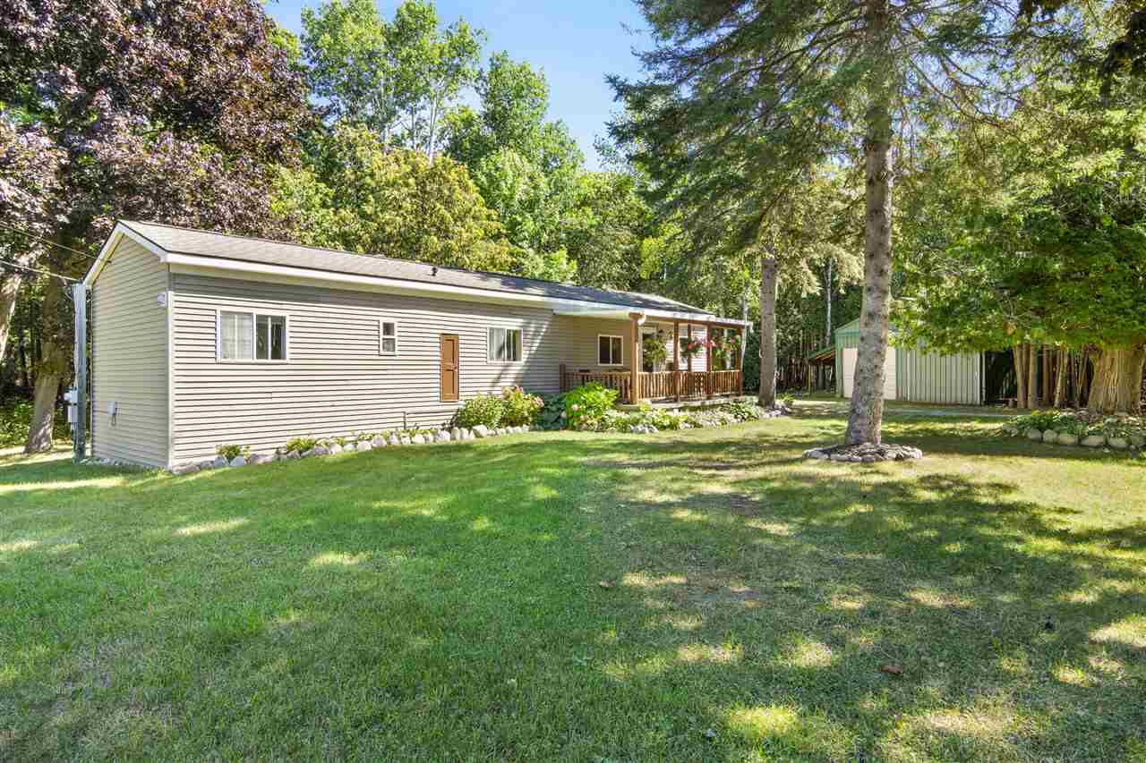 10262 Burgess Road Charlevoix MI 49720-9015