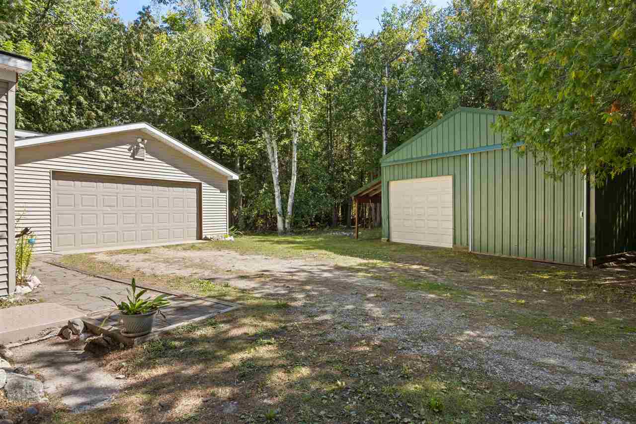 10262 Burgess Road Charlevoix MI 49720-9015