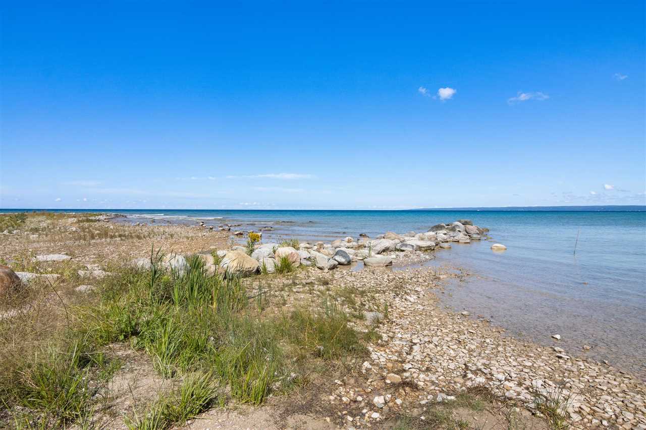 10262 Burgess Road Charlevoix MI 49720-9015