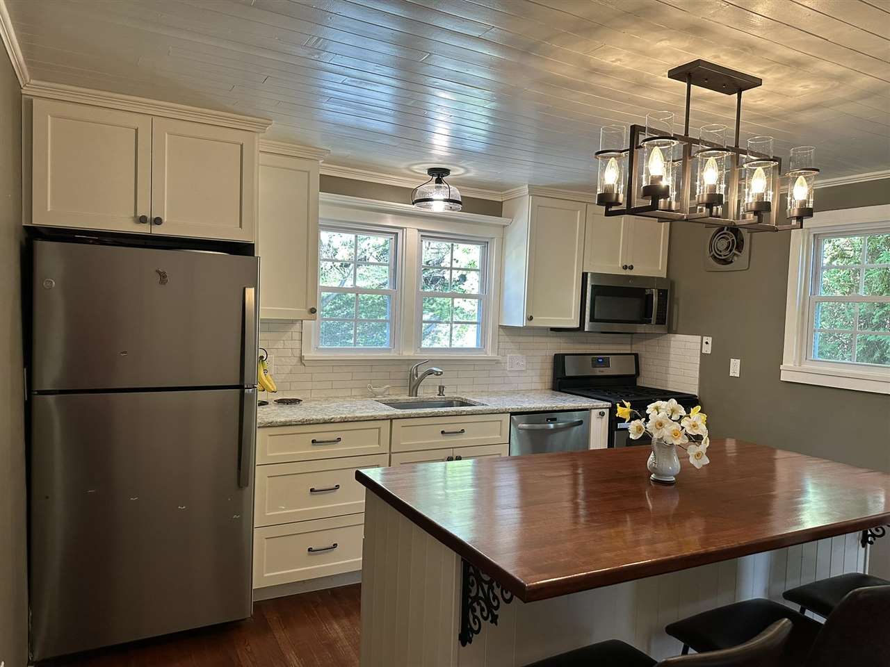 1209 E Mitchell Street Petoskey MI 49770