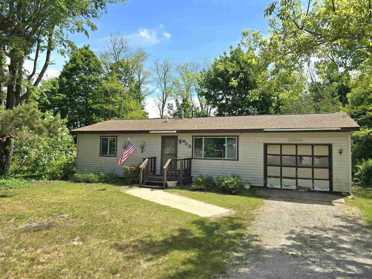 802 Washington Street Harbor Springs MI 49740