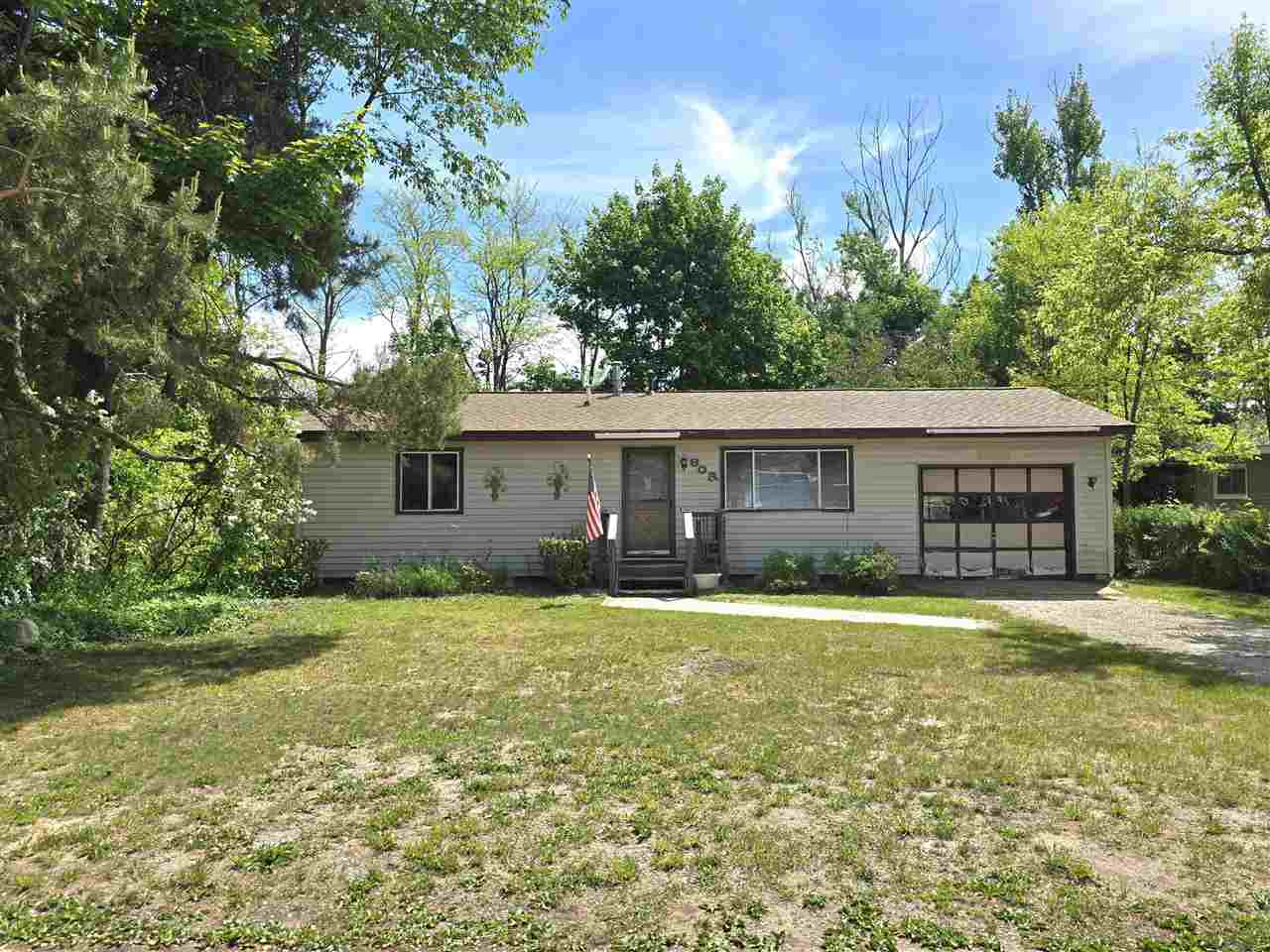802 Washington Street Harbor Springs MI 49740