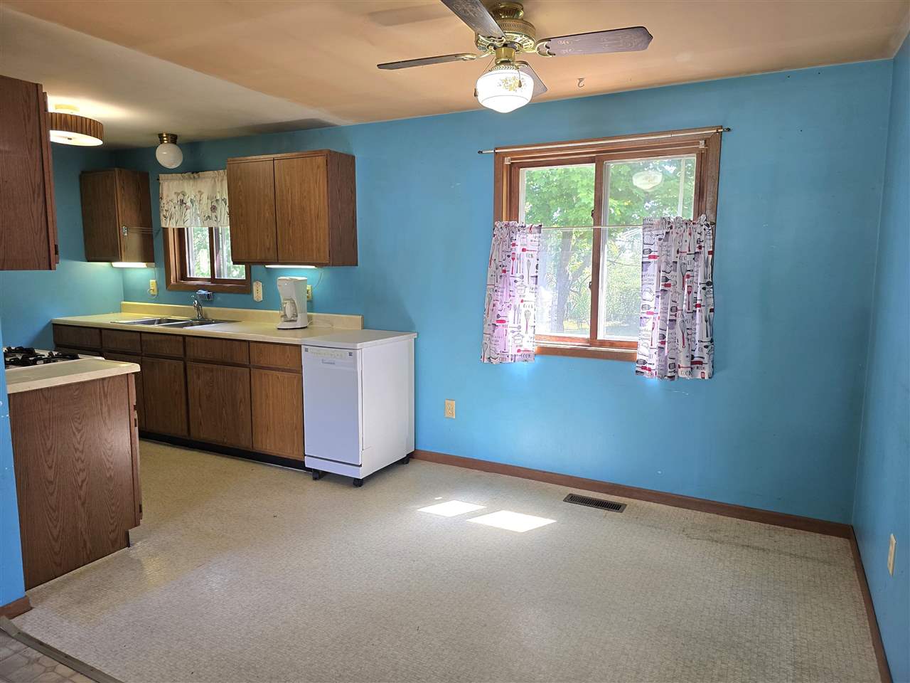 802 Washington Street Harbor Springs MI 49740
