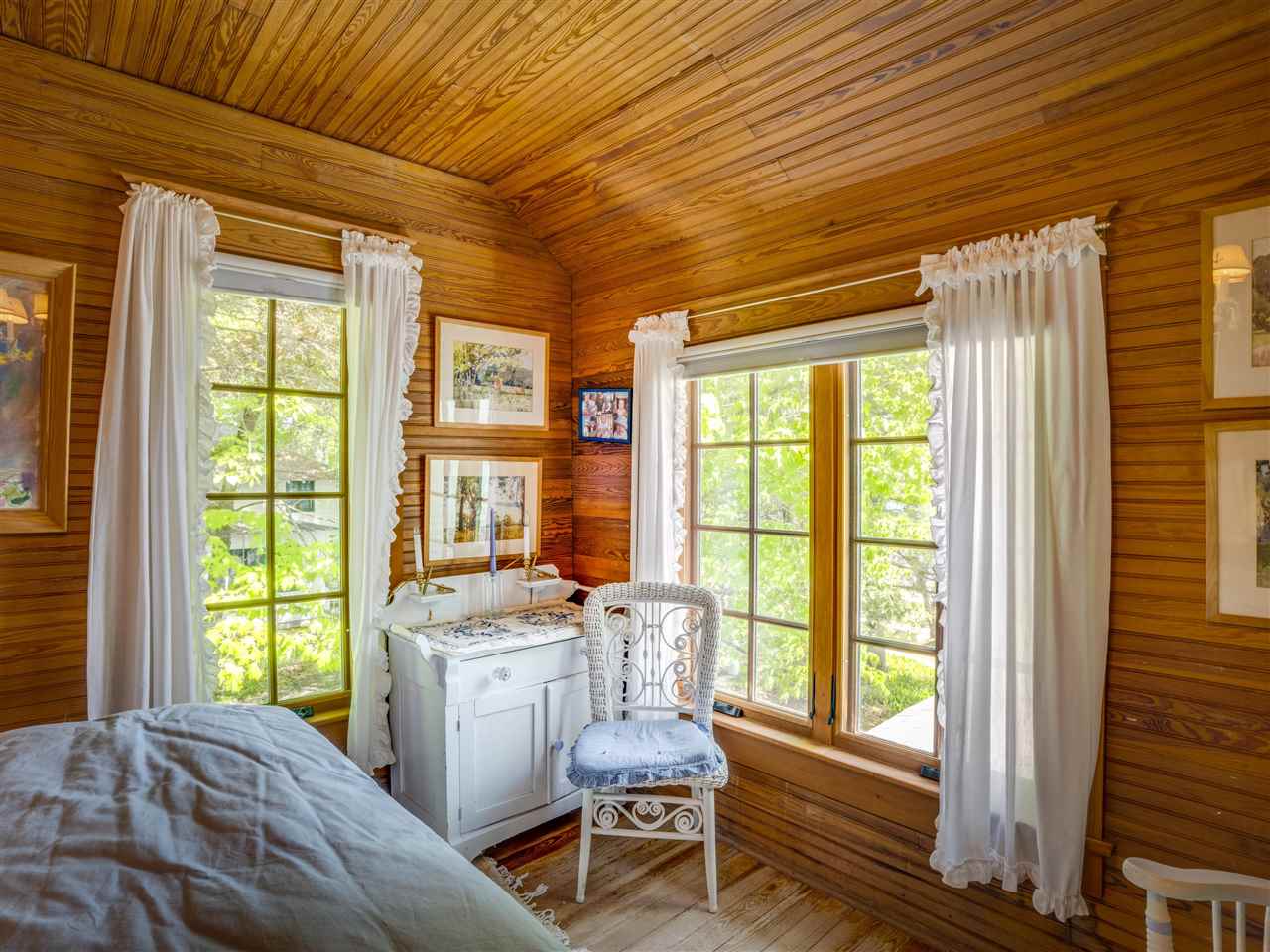5087 Forest Beach Drive Harbor Springs MI 49740