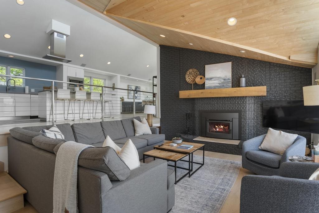 3734 Oden Road Alanson MI 49706