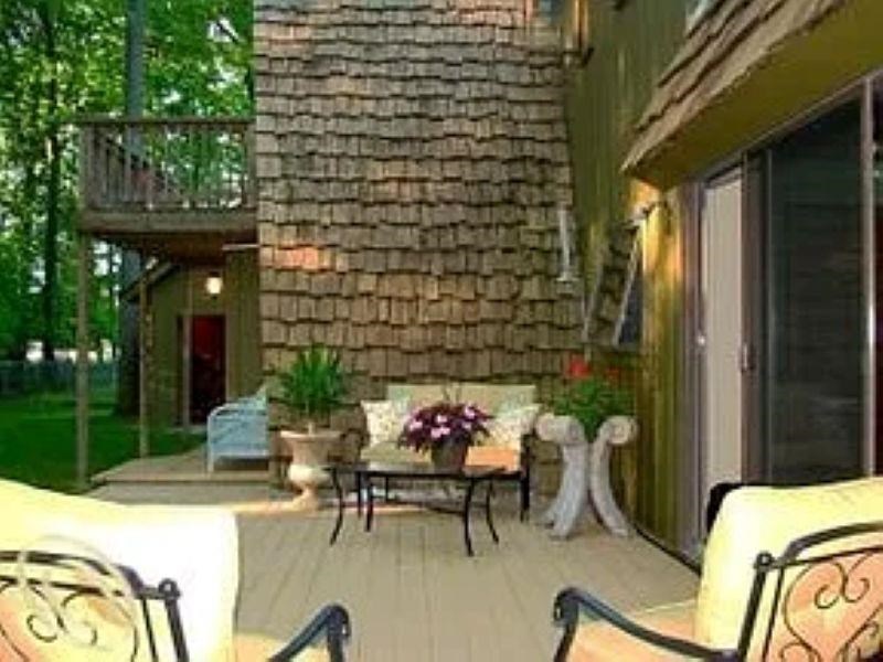 8766 Carson Avenue Charlevoix MI 49720