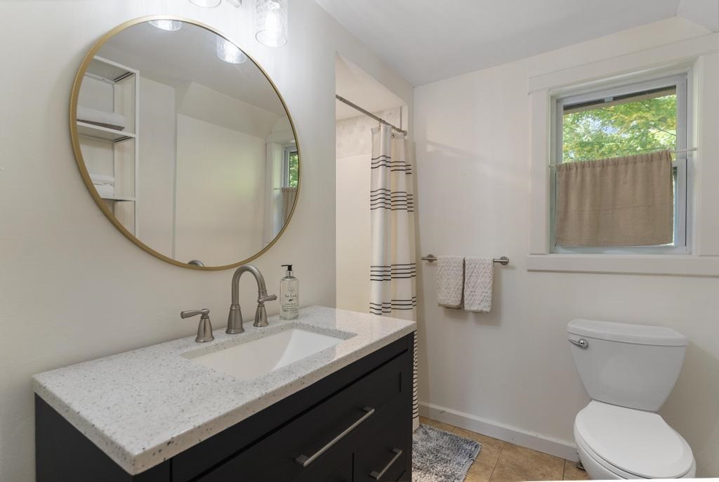 1023 N Lake Shore Drive Harbor Springs MI 49740