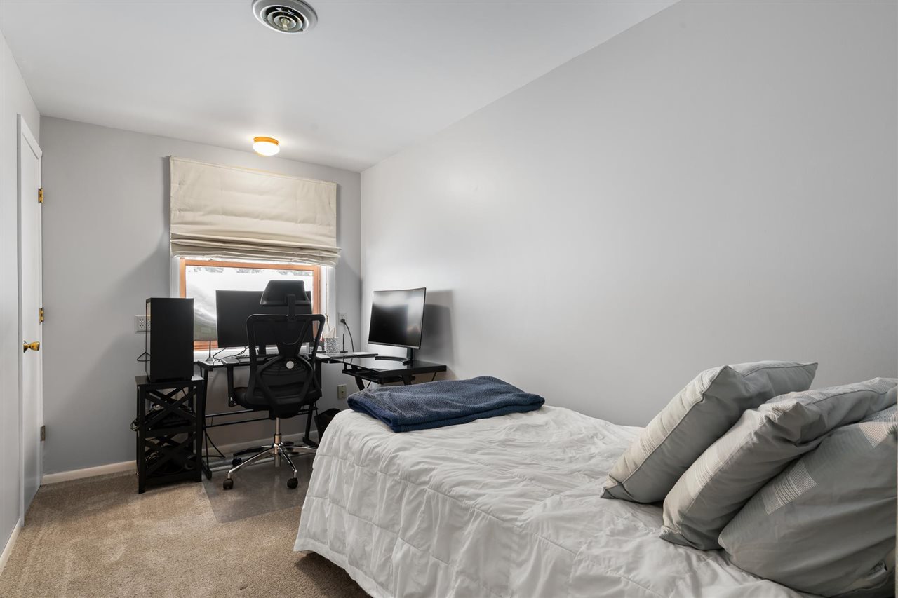 290 Lincoln Place Petoskey MI 49770
