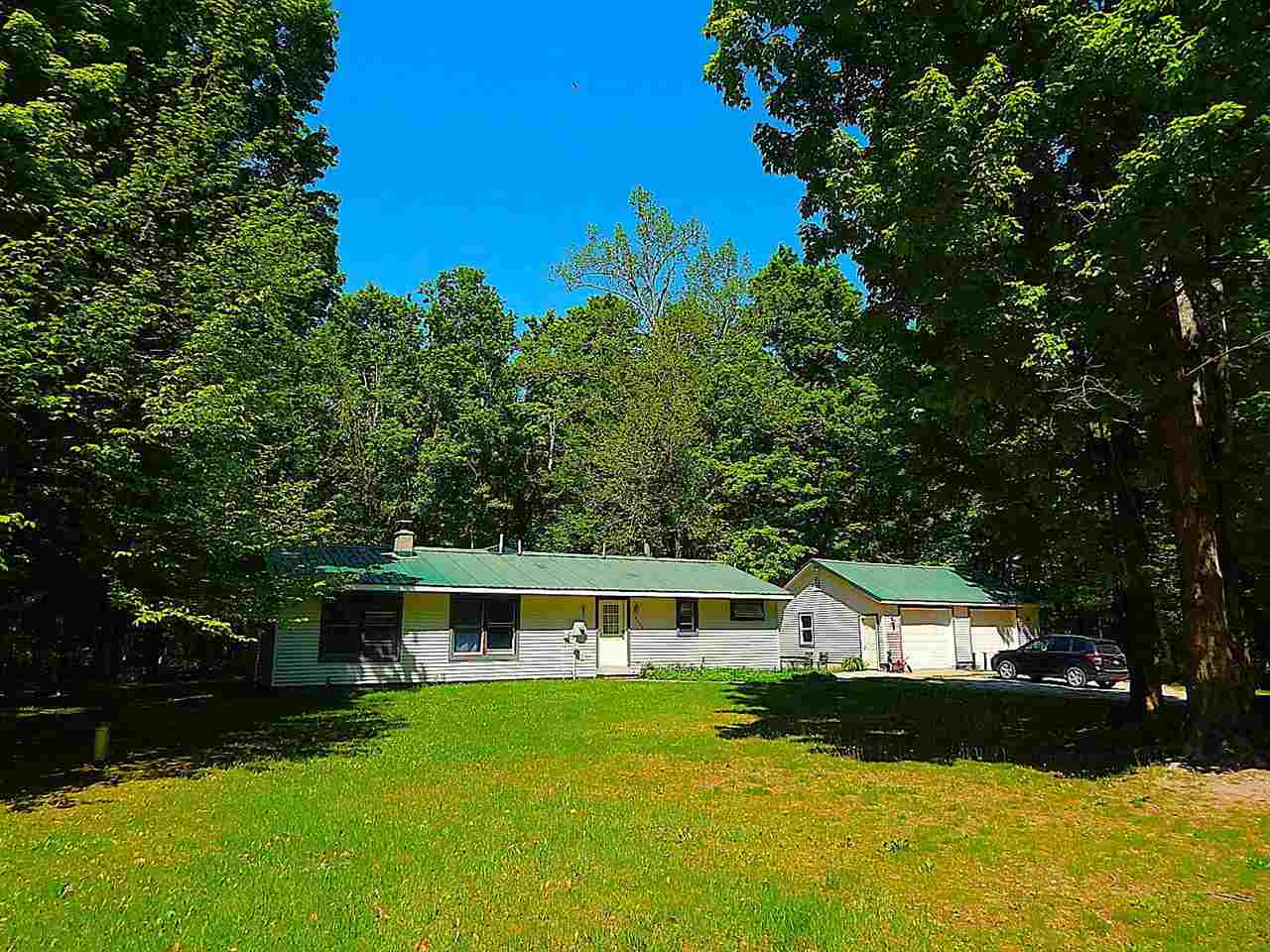 6098 Pickerbush Alanson MI 49706