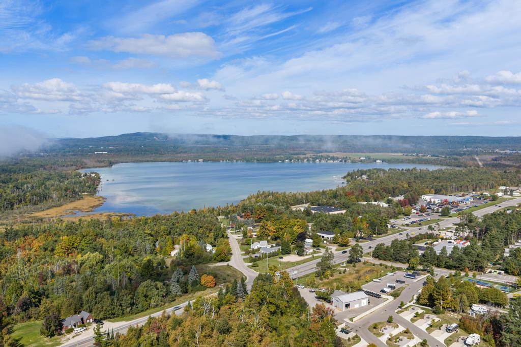 3640 Pickerel Lake Road Petoskey MI 49770