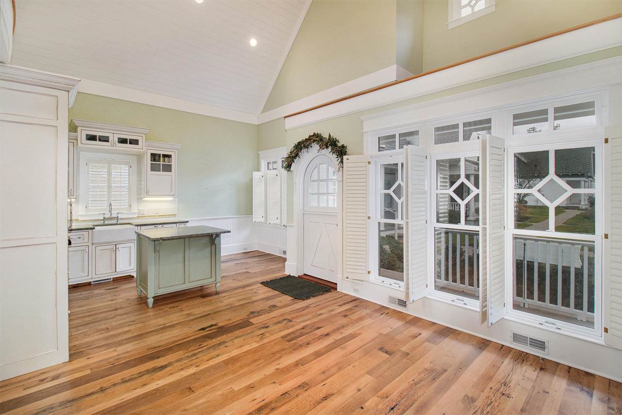 575 E Bay Street Harbor Springs MI 49740