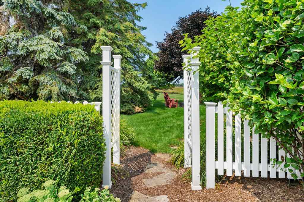860 Evergreen Court Petoskey MI 49770