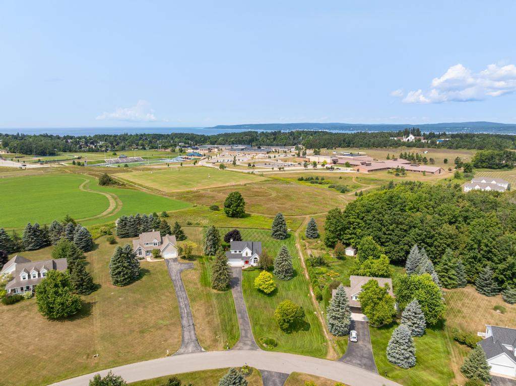 860 Evergreen Court Petoskey MI 49770