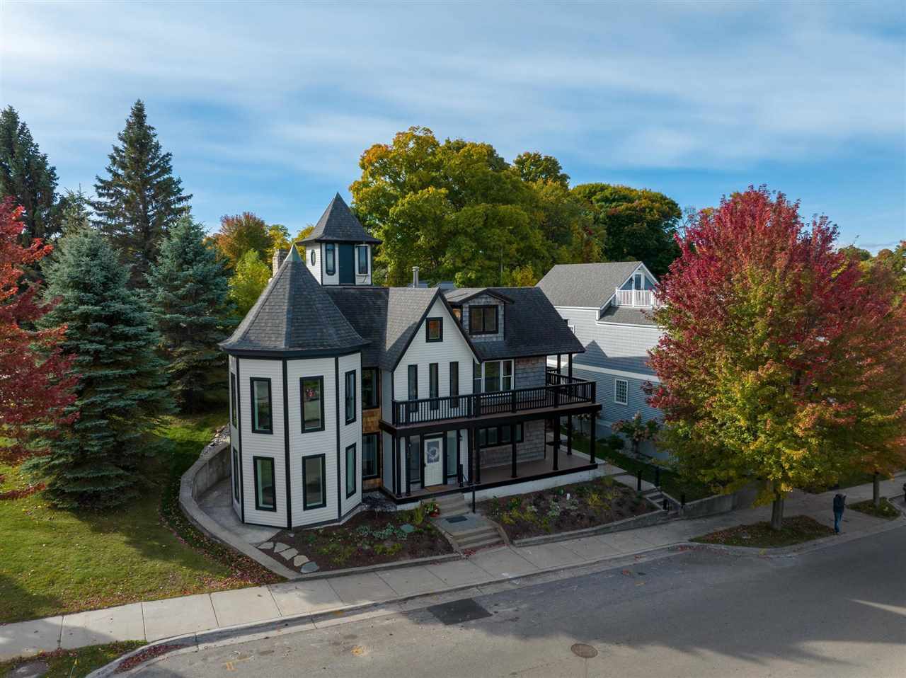 120 E Lake Petoskey MI 49770