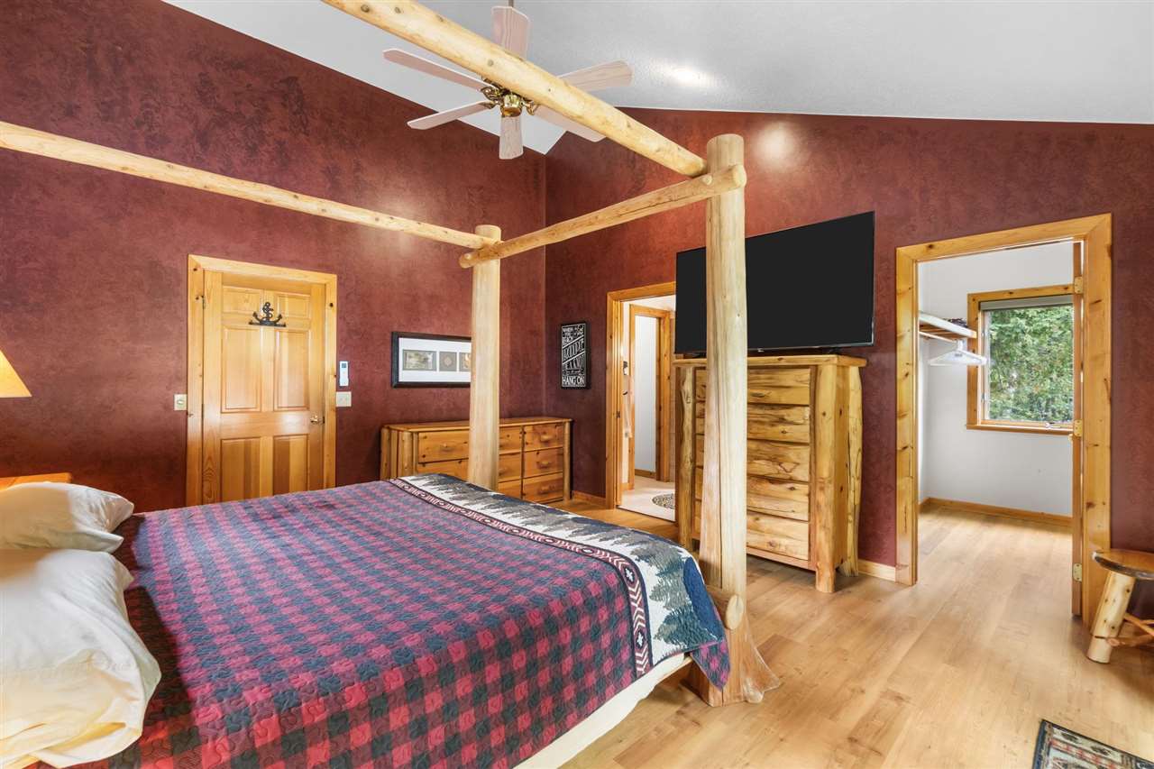 3828 Hemingway Road East Jordan MI 49727
