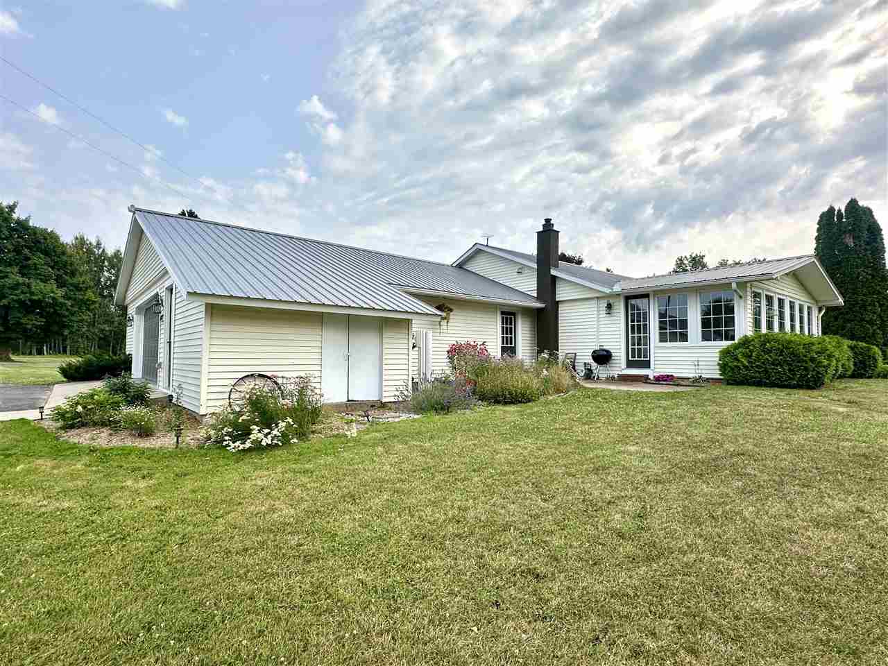 4033 Beatty Road Charlevoix MI 49720