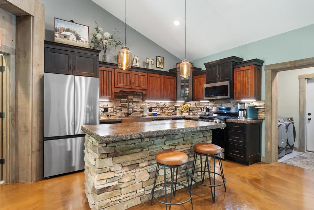 4744 Lintlong Road Petoskey MI 49770