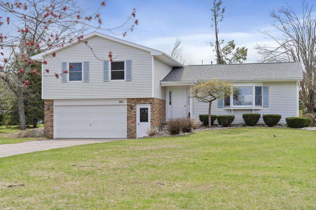 821 Bren-del Drive Petoskey MI 49770