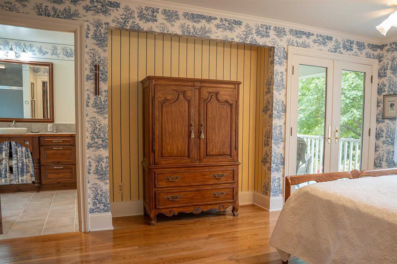 4251 Terpening Harbor Springs MI 49740