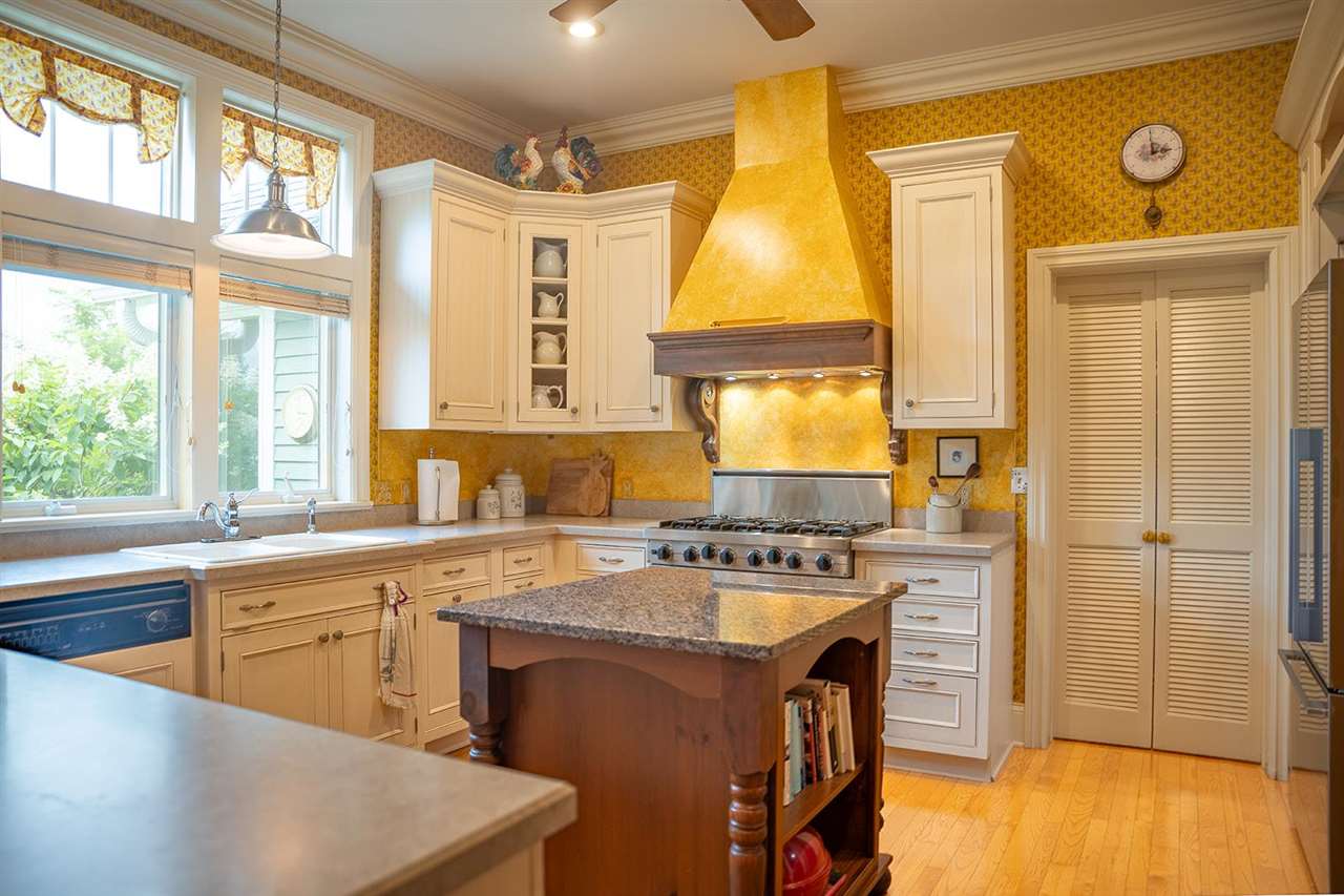 4251 Terpening Harbor Springs MI 49740