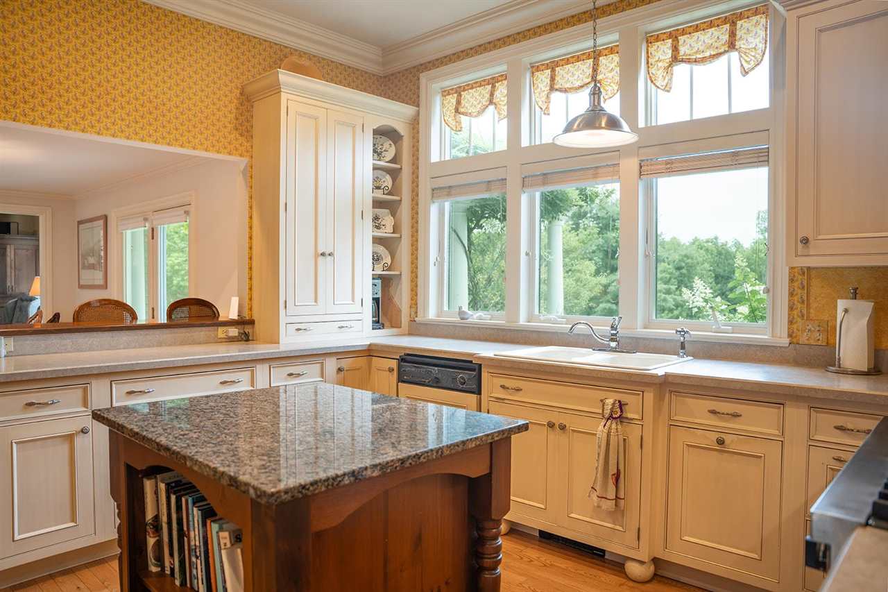 4251 Terpening Harbor Springs MI 49740