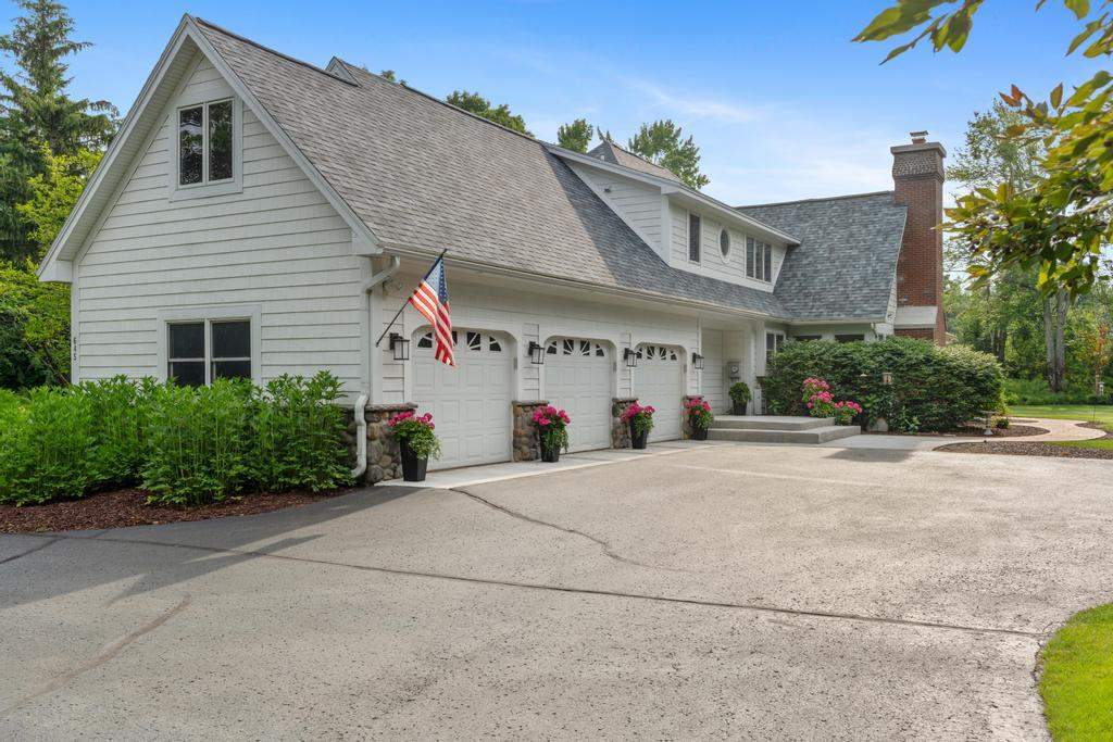 645 Woodhill Court Harbor Springs MI 49740