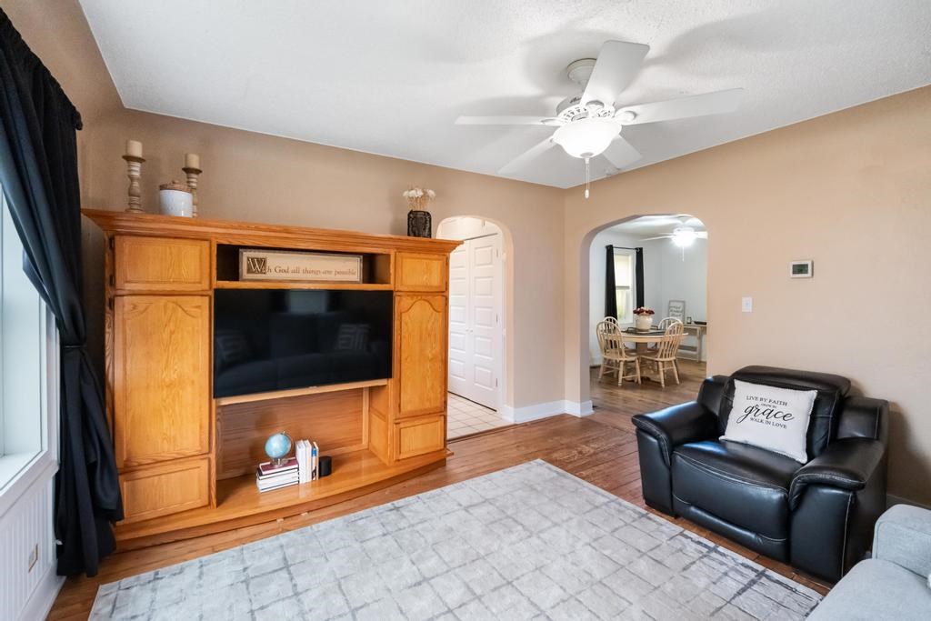 1217 Atkins Petoskey MI 49770