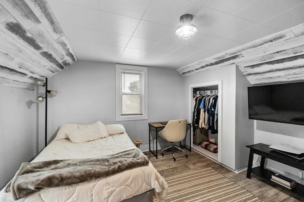1217 Atkins Petoskey MI 49770