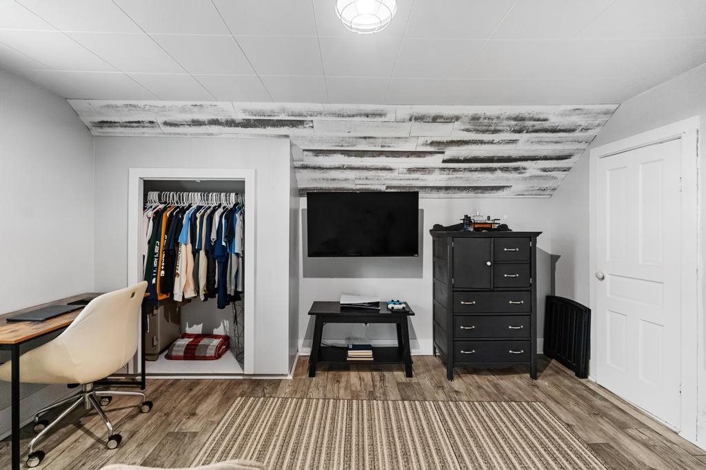 1217 Atkins Petoskey MI 49770