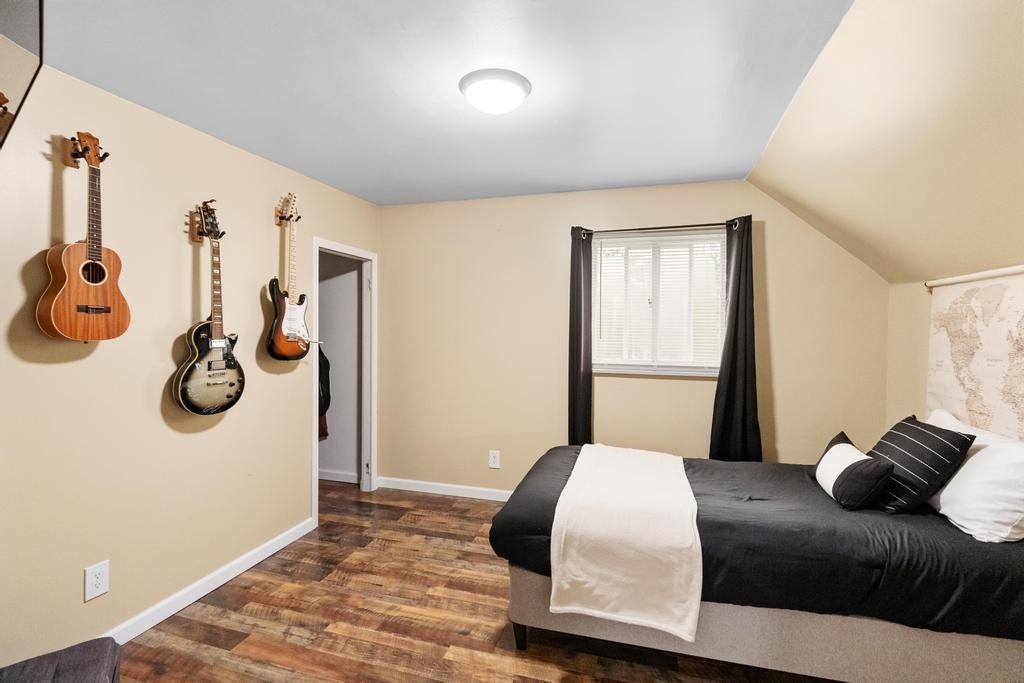1217 Atkins Petoskey MI 49770