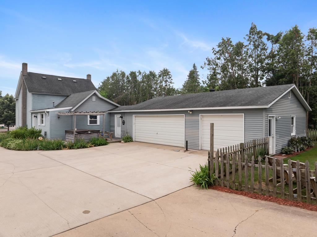 1217 Atkins Petoskey MI 49770