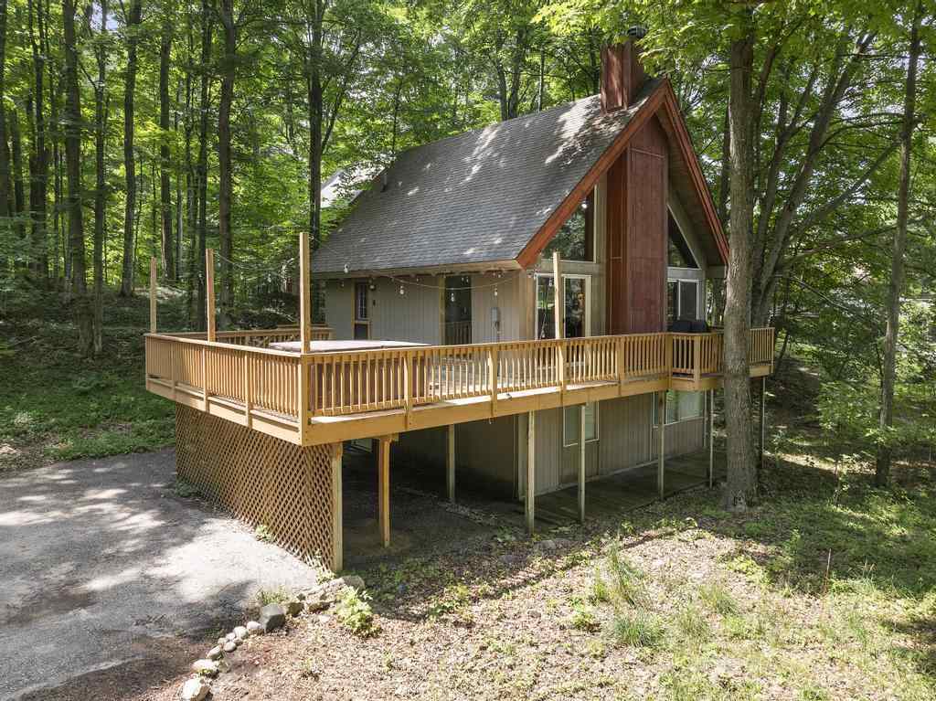 5343 Golfview Drive Bellaire MI 49615