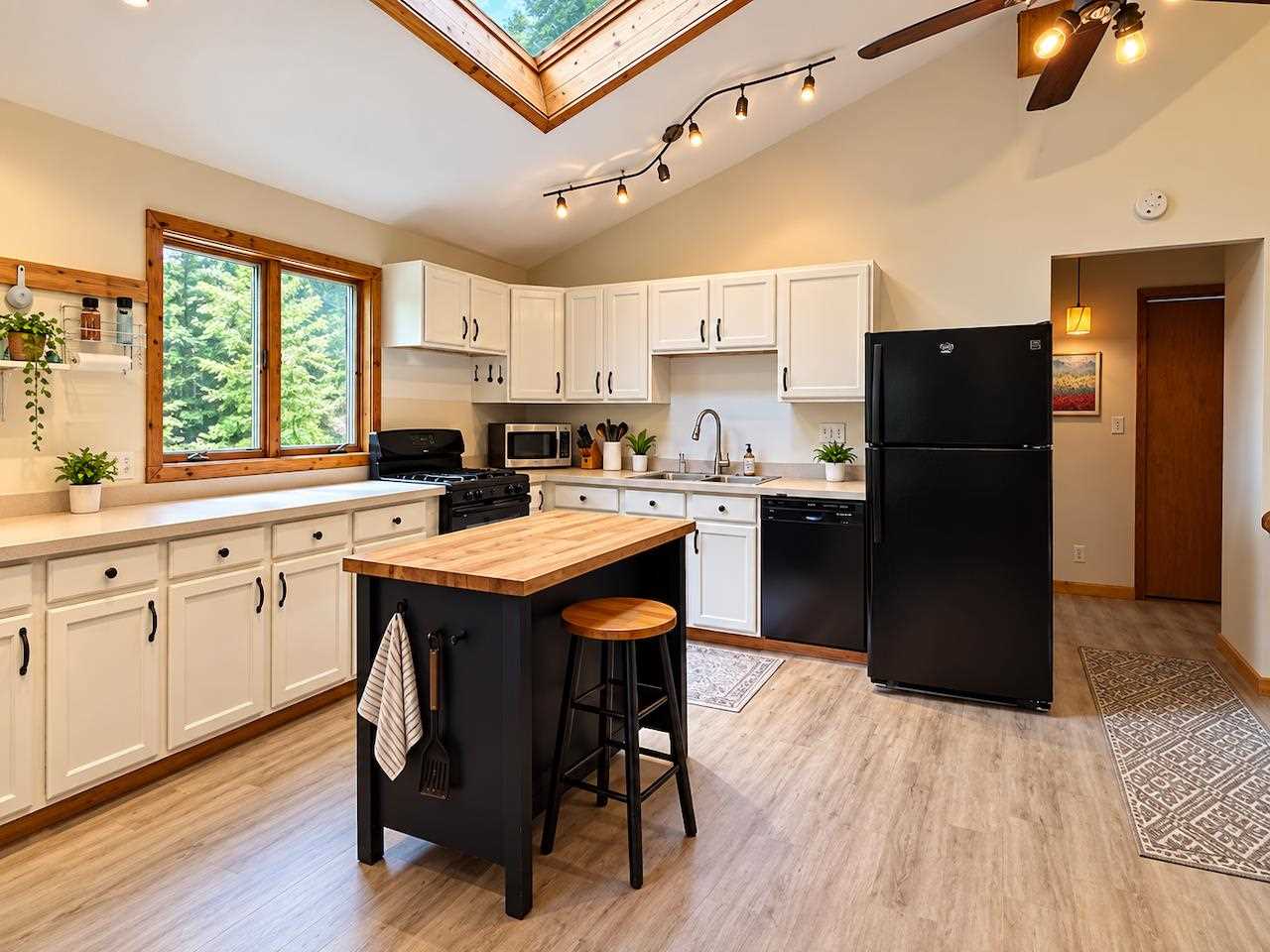 38493 Indian Woods Beaver Island MI 49782