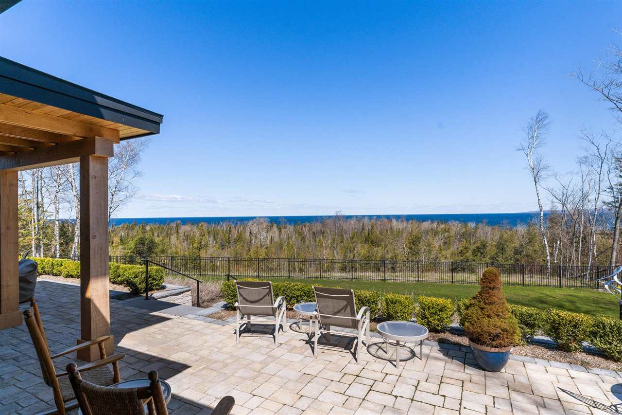11649 Summerhill Way Charlevoix MI 49720