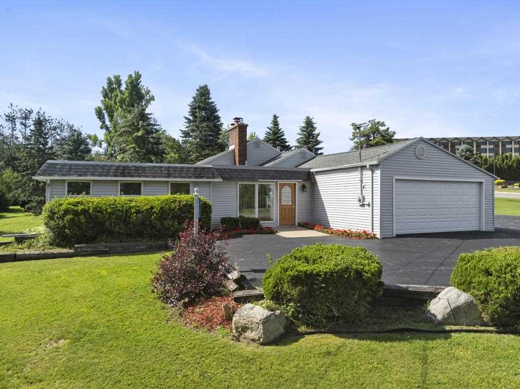 1414 Kilborn Drive Petoskey MI 49770