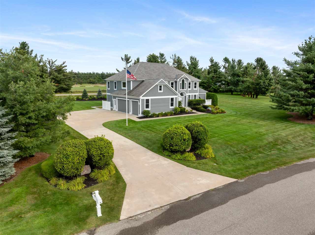 7190 Rolling Meadow Trail Harbor Springs MI 49740