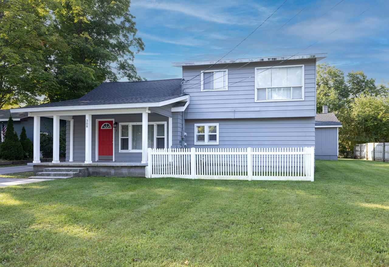 308 W Upright Avenue Charlevoix MI 49720