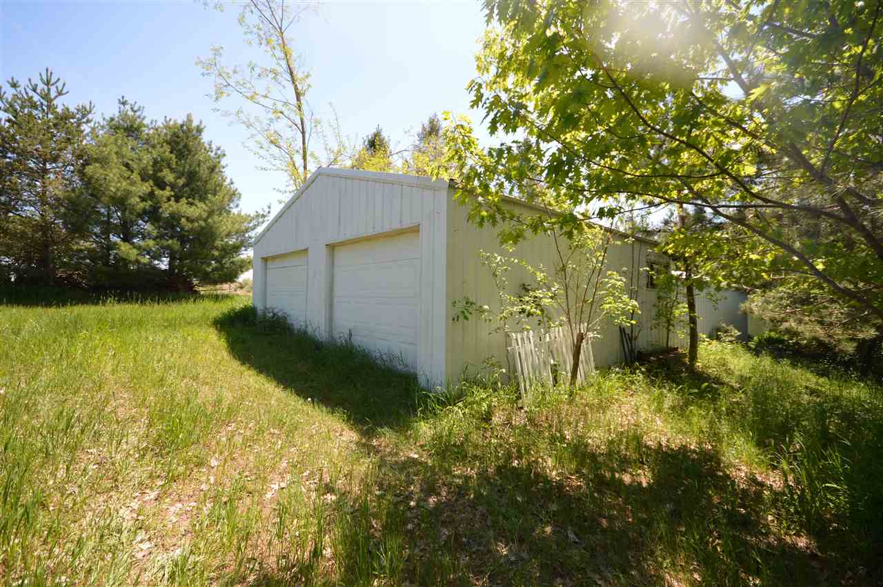 10596 Pincherry Road Charlevoix MI 49720