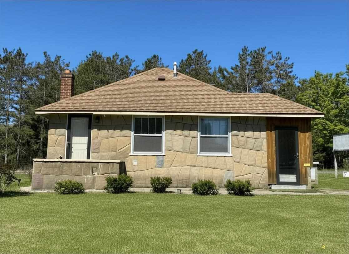 6325 Paradise Trail Carp Lake MI 49718
