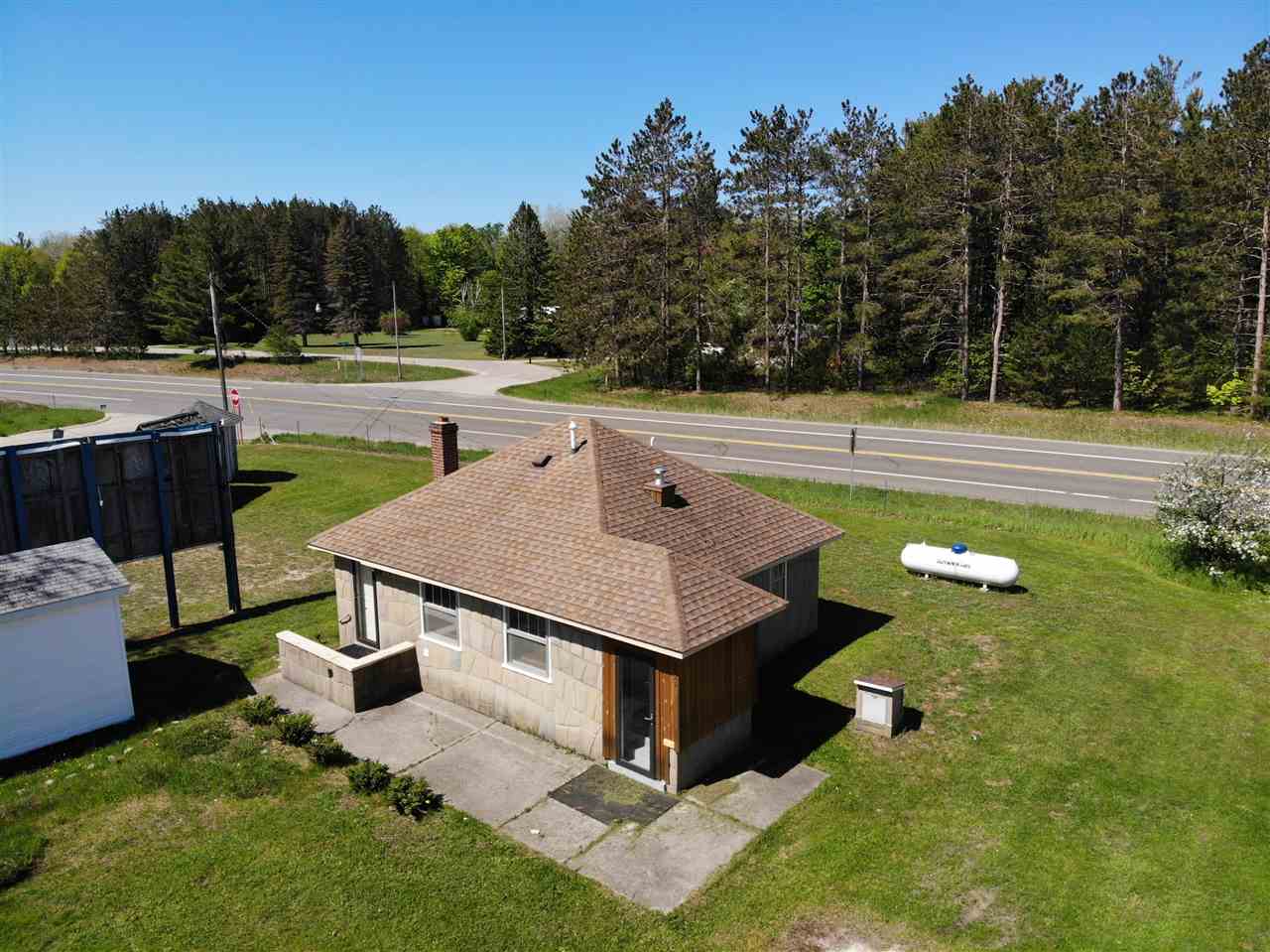 6325 Paradise Trail Carp Lake MI 49718
