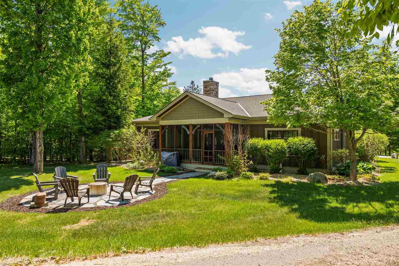 2585 Cottage Lane Harbor Springs MI 49740